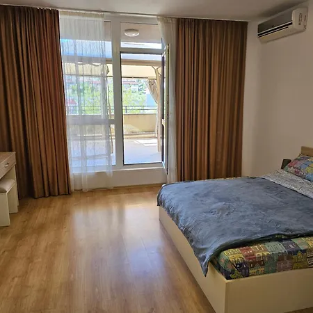 Luxor Apartmán *